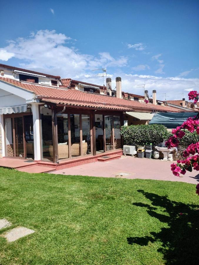 Villa Mery L'Americano Eksteriør bilde